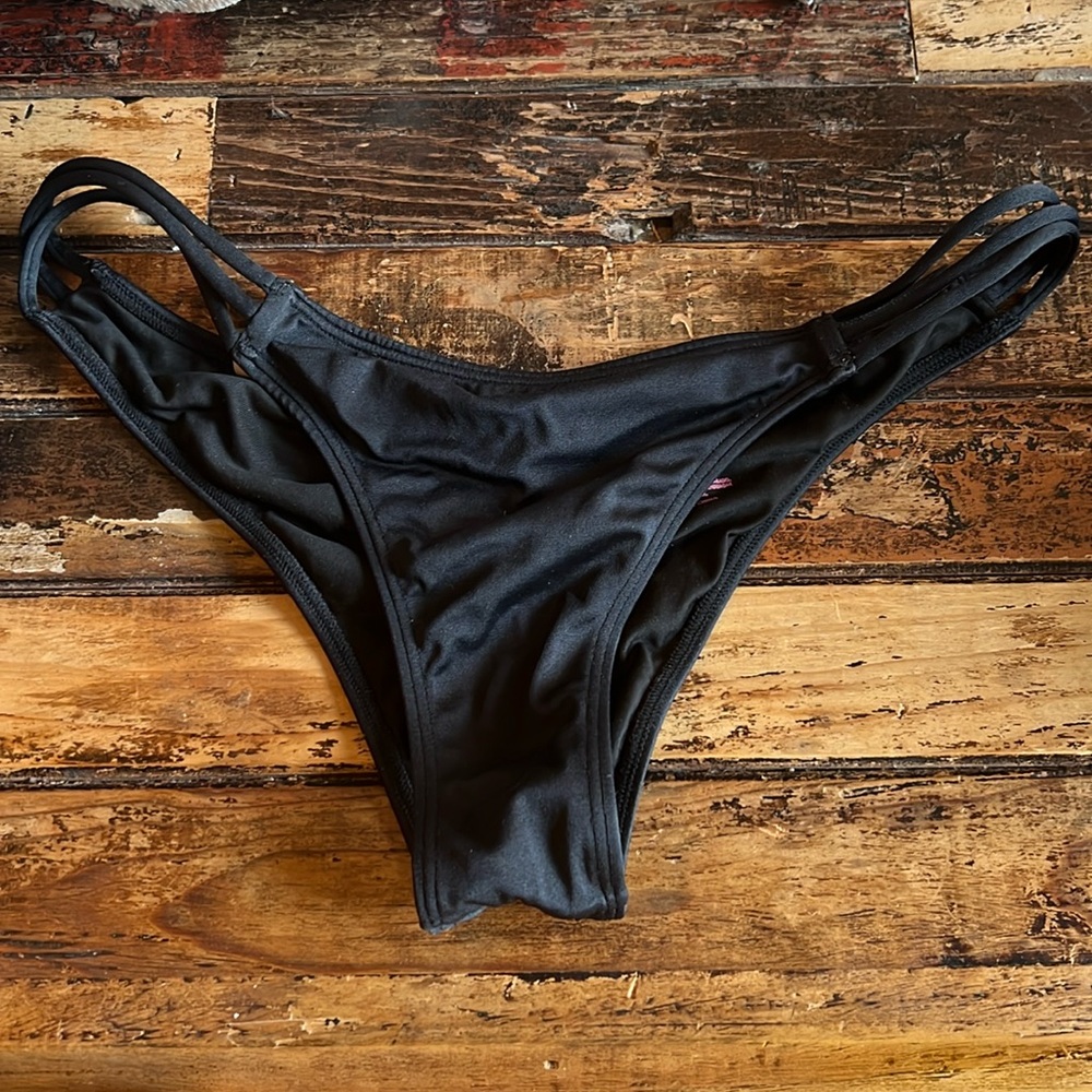 Victoria’s Secret bikini bottom